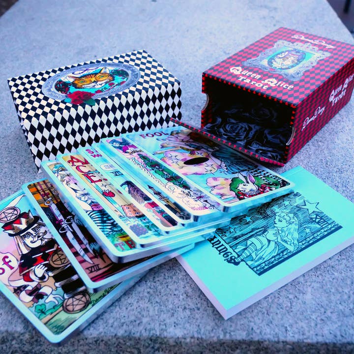 Dame Darcy Queen Alice Tarot Silver Edition